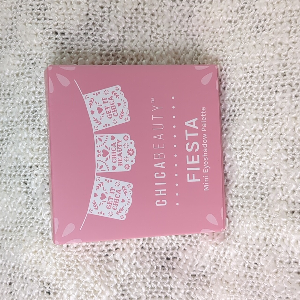 Chica Beauty FIESTA Mini-9 Eyeshadow Palette, 6.0g/0.21oz - Picture 5 of 14